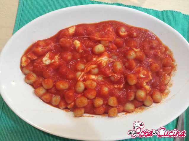 Gnocchi alla pizzaiola